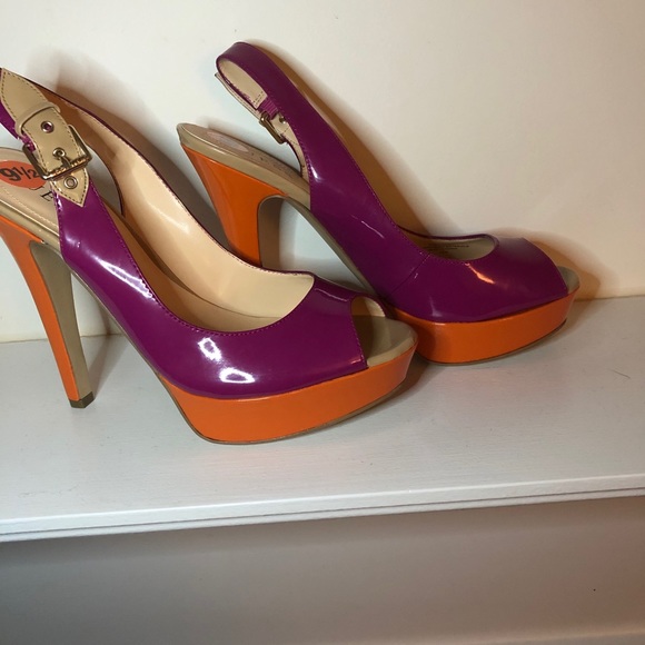 Guess Slingback Peep Toe Pump - Picture 3 of 5